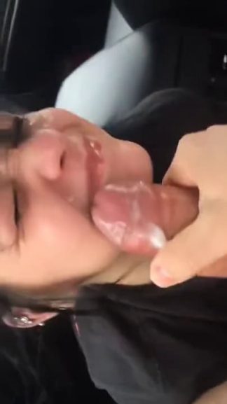 Snapchat Girl Sucking BF's Dick in Car