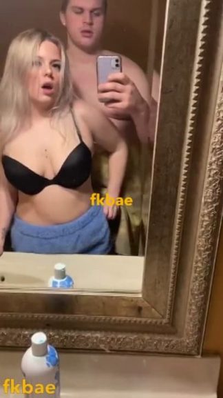Premium Snapchat leak young teen couple homemade pov sex in bathroom