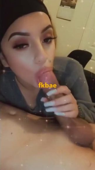 Big lips Snapchat slut loves sucking boyfriend off while he's sleeping