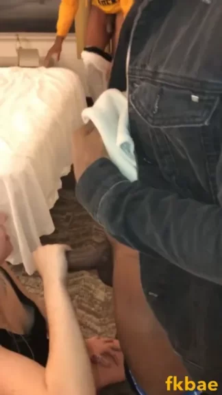 Great Snapchat sex friends sharing hot naughty sluts in hotel room after party