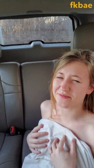 Nude Snapchat girl with saggy boobs caught fingering in her Jeep