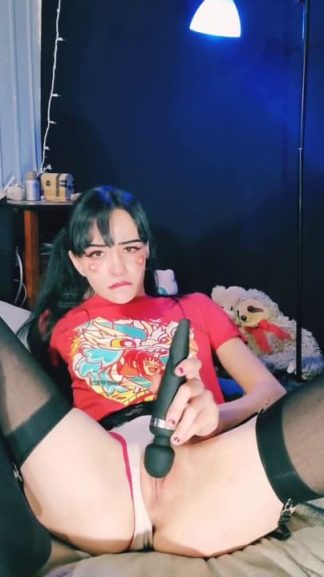 Snapchat Asian first time using a vibrator to masturbate