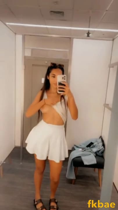 Long black haired girl makes self nude Snapchat shot for her boyfriend -  FKBAE